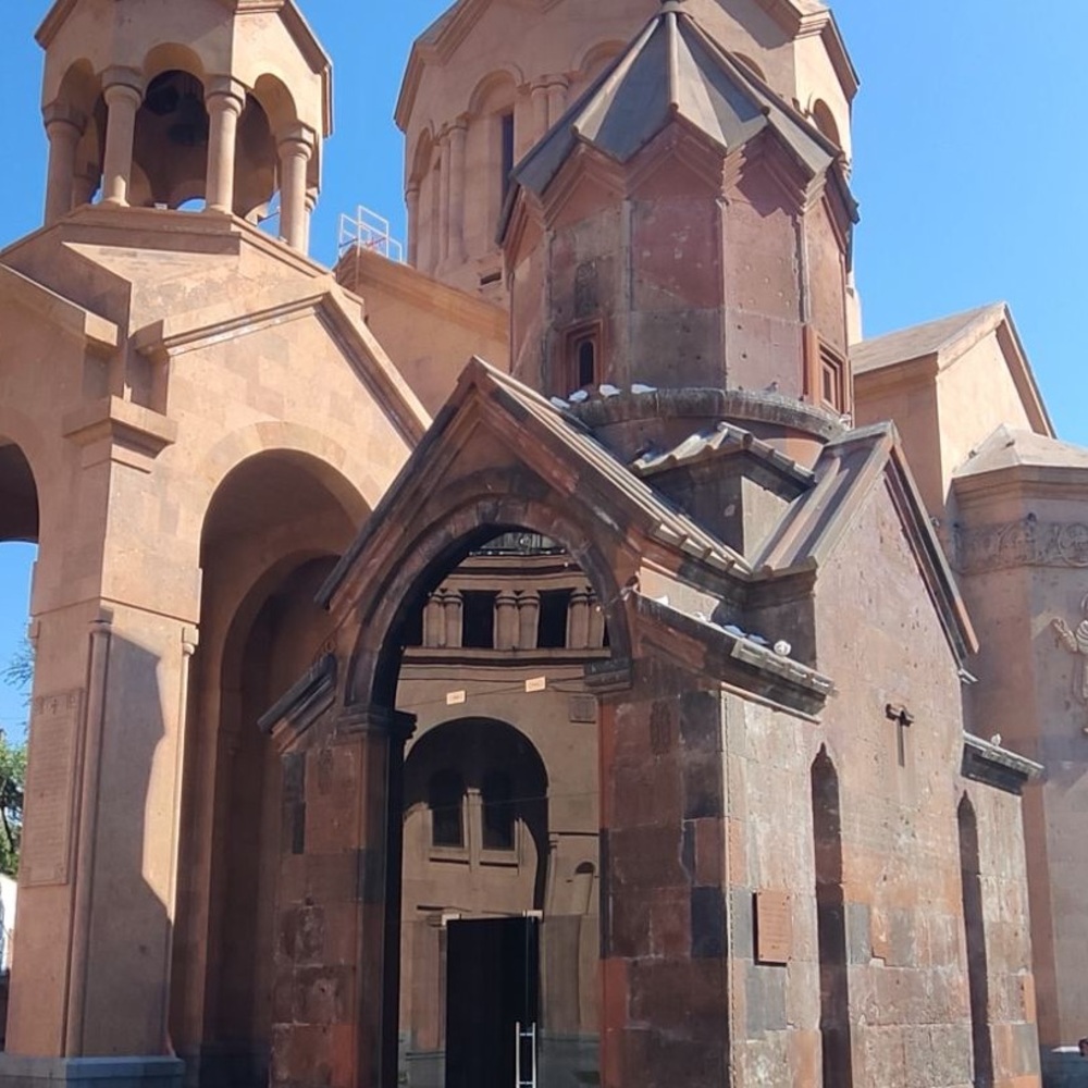 Meet your Posher, Lux